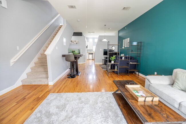 Building Photo - 8705 Bryam St