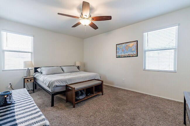 Building Photo - Serene 3-Bedroom 2-Bath 3 Car Garage Retre...