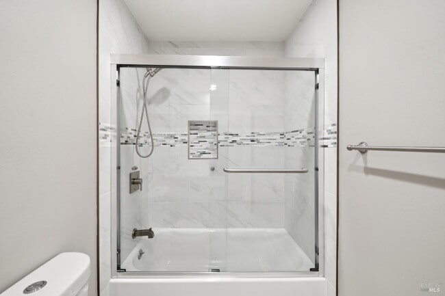 Building Photo - 918 Las Pavadas Ave