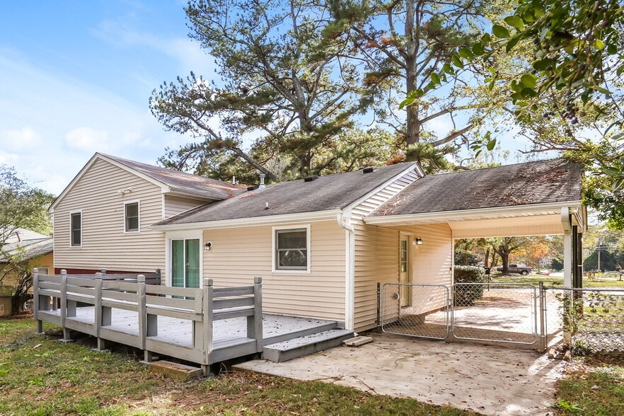 Building Photo - 6030 Randy Ln