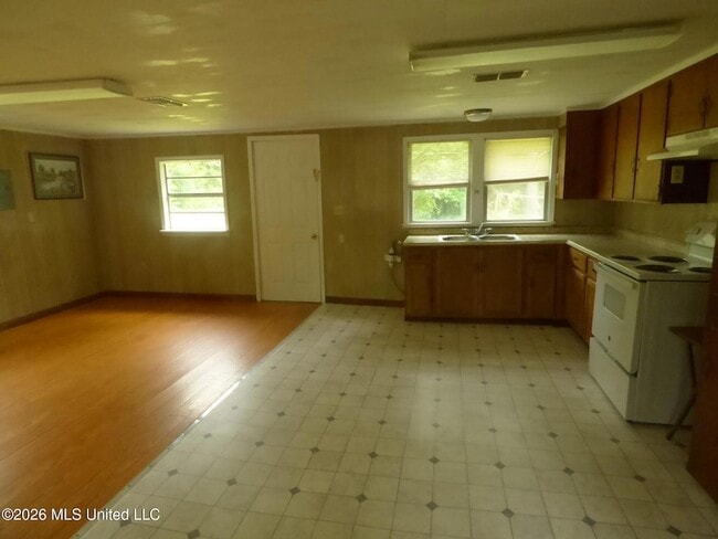 Building Photo - 3739 Kahnville Rd