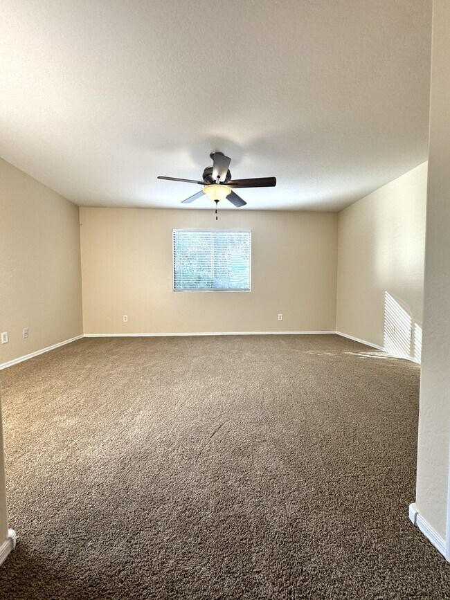 Building Photo - ***MOVE IN SPECIAL: $300 OFF MOVE IN -4 BEDROOM HOME IN TUSCANO