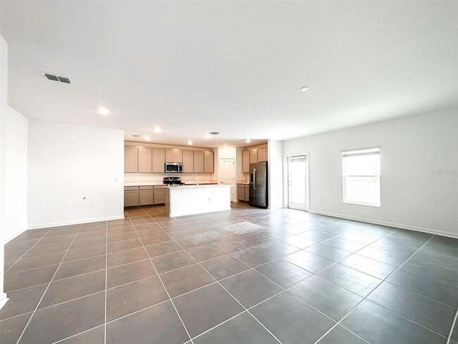 Building Photo - 26159 Feathergrass Cir