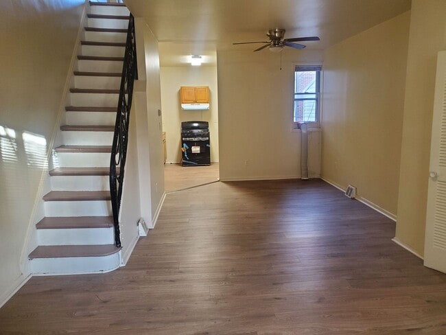 Building Photo - 3 Bedroom House in West Philadelphia