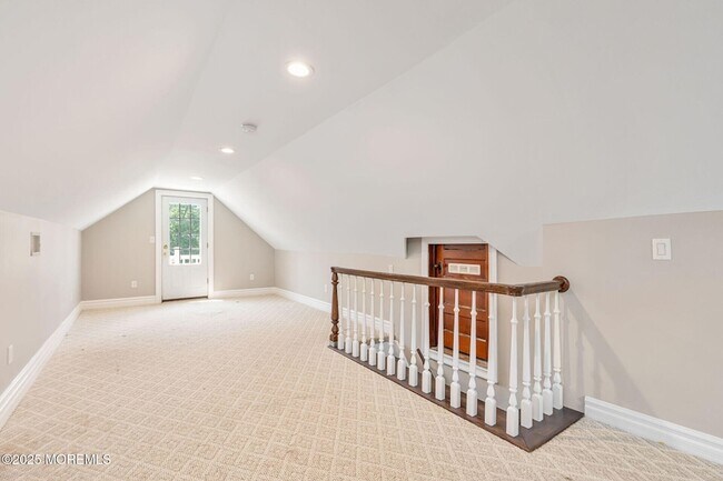 Building Photo - 76 South St