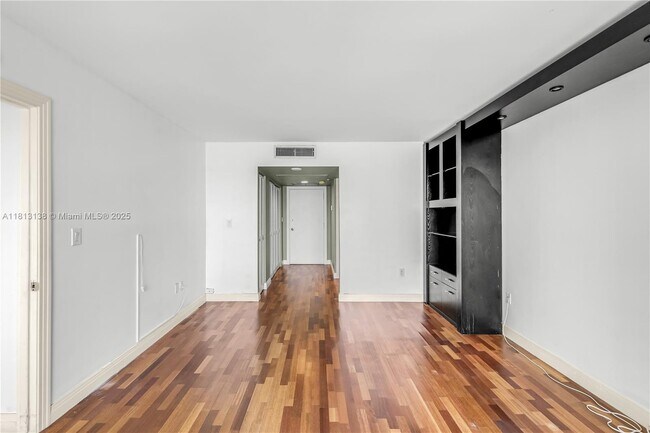 Building Photo - 11111 Biscayne Blvd