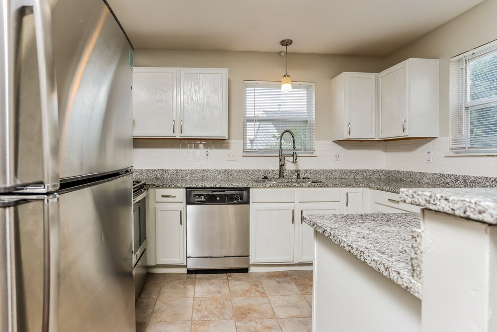 Building Photo - 1280 Garden Village Dr