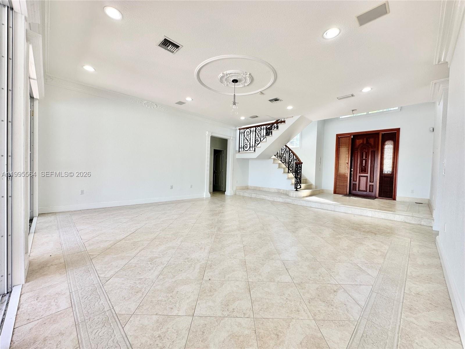 Building Photo - 5023 NW 94th Doral Pl