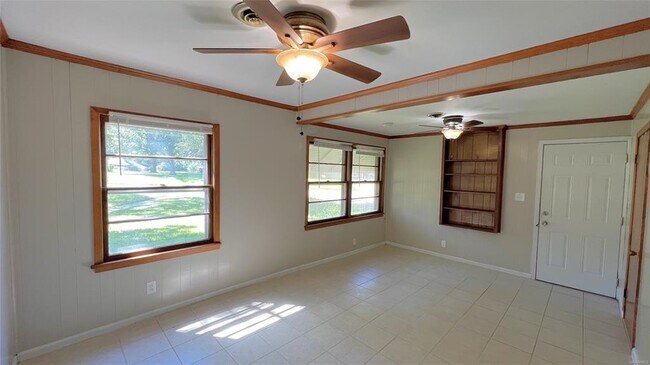 Building Photo - 804 Hillman St