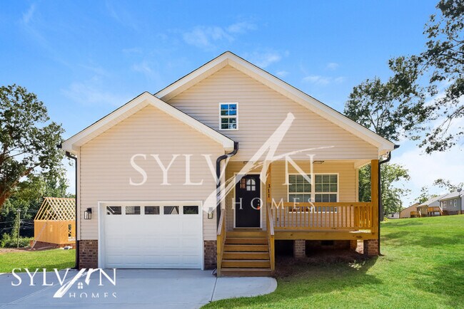 Primary Photo - Lease today! No extra charge for contentme...