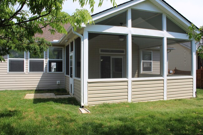 Building Photo - 217 Edgecroft Way