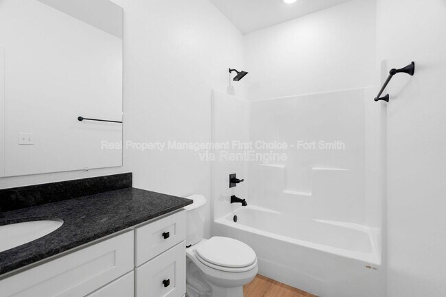 Building Photo - 8803 Cantera Dr