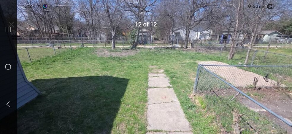 Building Photo - 1110 S 17th St