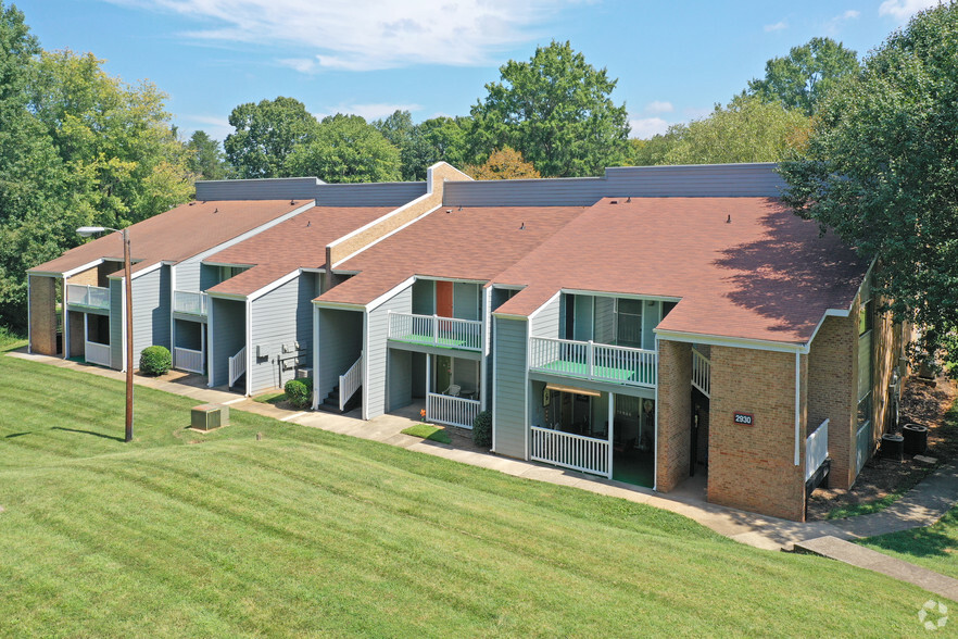 Exterior - North Lakes Apartments