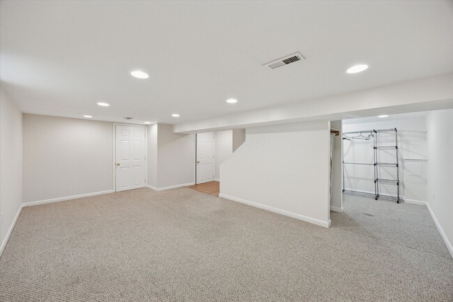 Building Photo - Charming 3-Bedroom Home in Marple Newtown ...