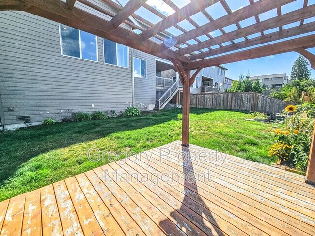 Building Photo - 619 202nd Pl SW