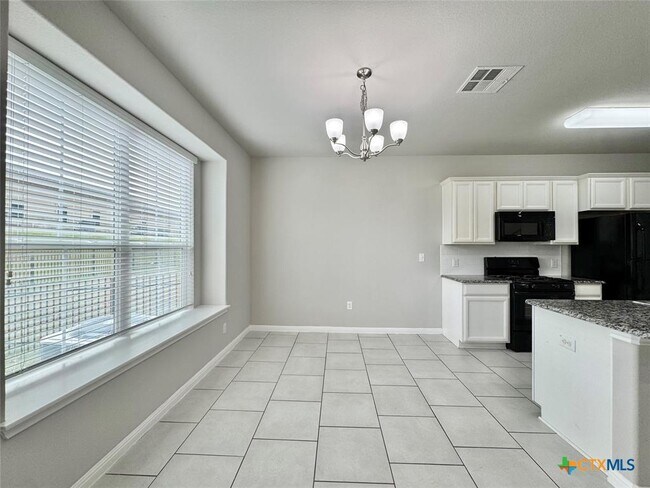 Building Photo - 113 Homily Dr