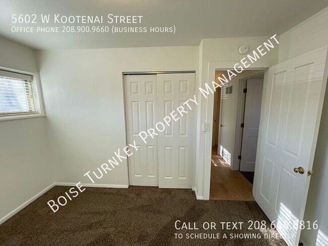 Building Photo - Newly Remodeled 3 Bedroom near Overland Rd...