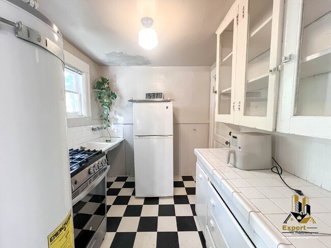 Building Photo - 1708 16th St