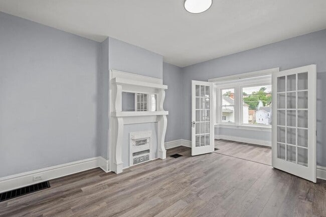 Building Photo - 138 Linnview Ave