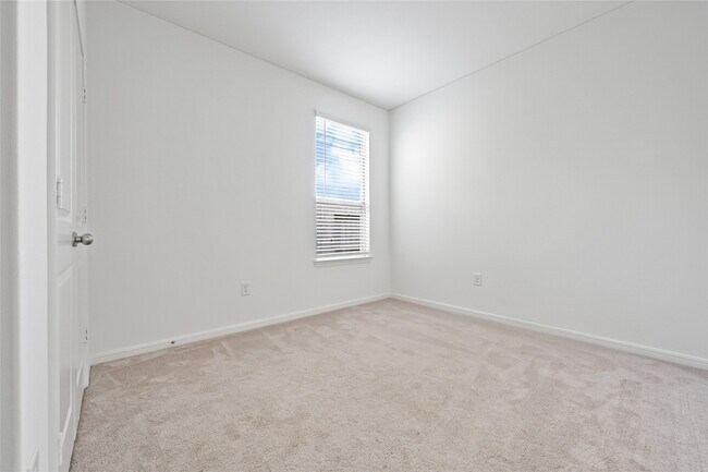 Building Photo - 21127 Dolphin Bay Ln