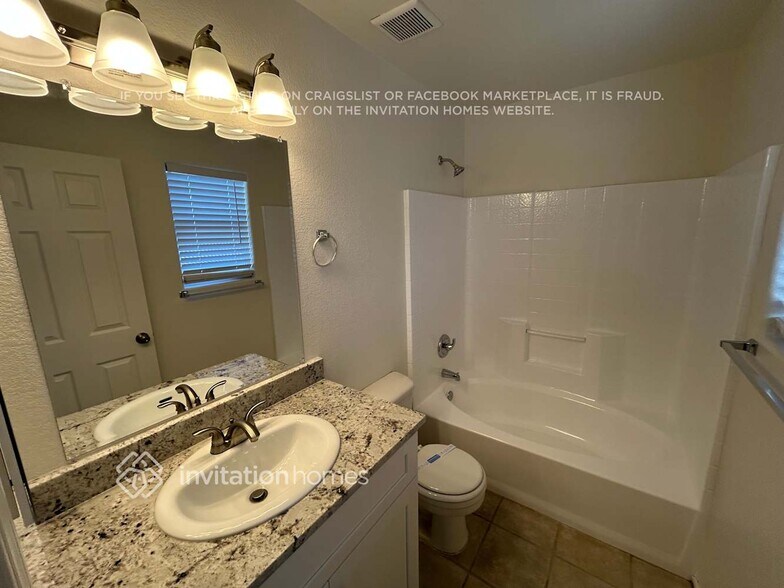 Building Photo - 15324 W Watson Ln