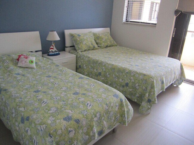 2nd Bedroom - 170 Ocean Lane Dr