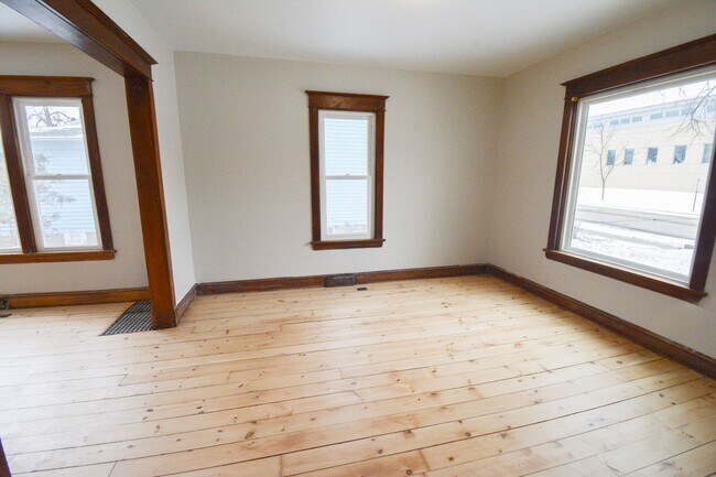 Building Photo - Huge, classic 2-story just outside of downtown Rochester