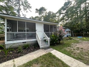 Building Photo - 3309 Valcour Dr
