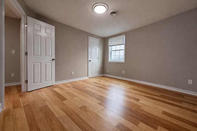 Building Photo - 331 Belleville Ave