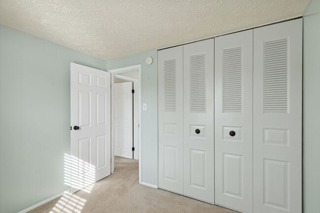 Building Photo - 25636 Coltrane Dr