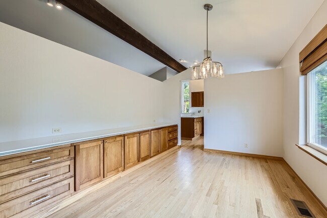 Building Photo - 14935 73rd Ave NE