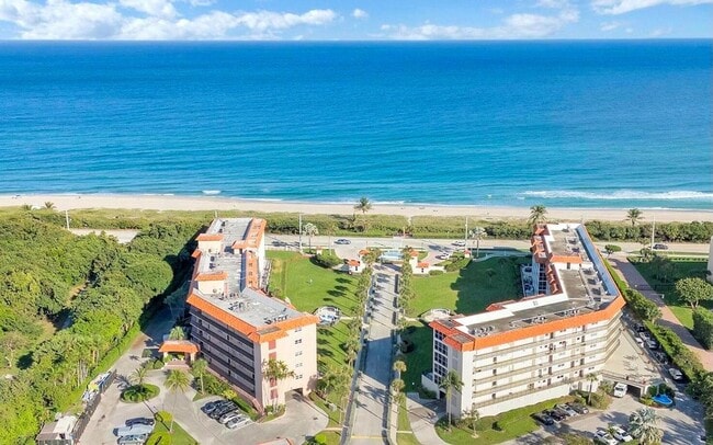 Building Photo - 2871 N Ocean Blvd