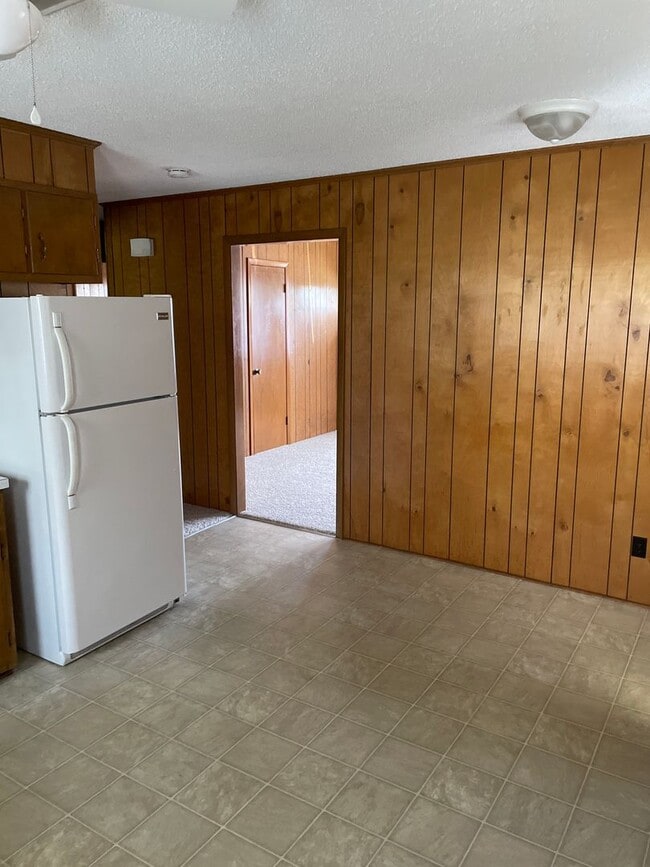 Building Photo - 2139 S Union Grove Rd