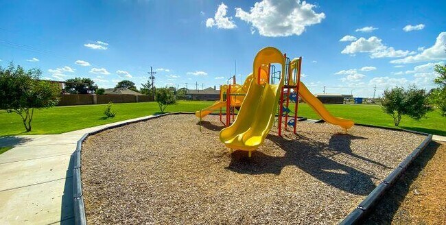 Building Photo - 1605 135th St