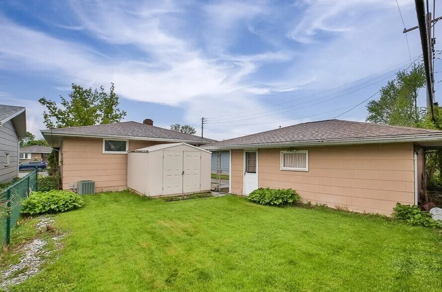 Building Photo - 212 Poinciana Pky