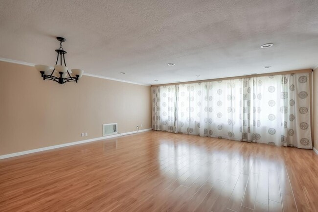 Building Photo - 4754 Bret Harte Ct