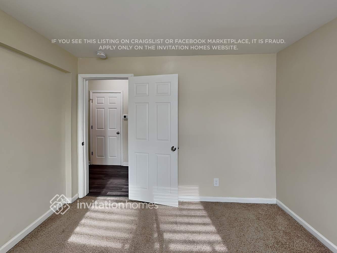 Building Photo - 3332 Bonneville Dr