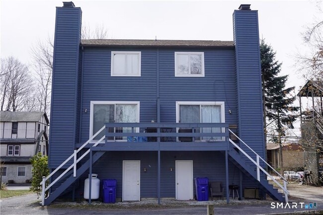 Building Photo - 19 Wadhams Ave