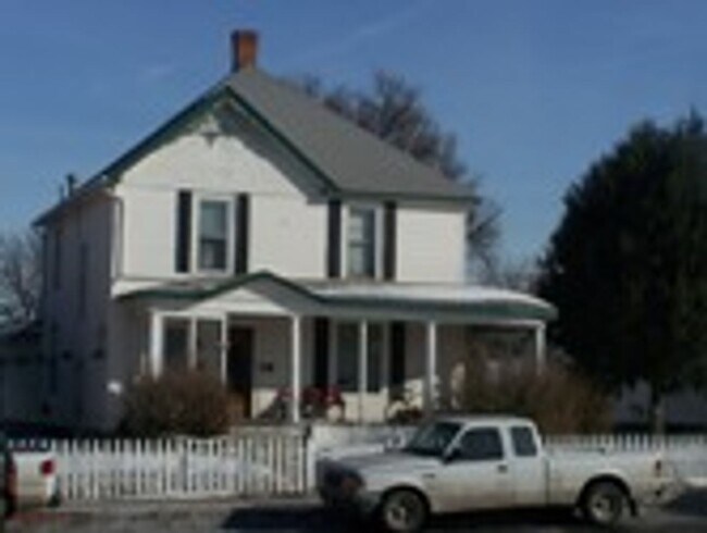 Building Photo - (1614 8th Ave)