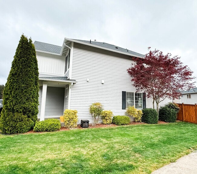 Building Photo - The Ridge at McCormick Woods home!