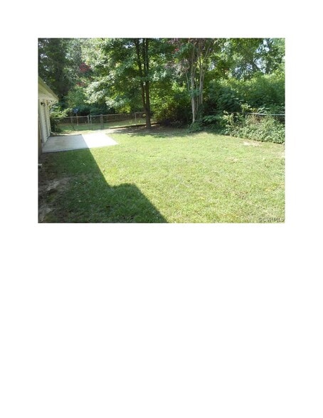 Building Photo - 9302 Woodcrest Rd