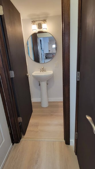 Half Bathroom - First Floor - 526 Hartridge Dr