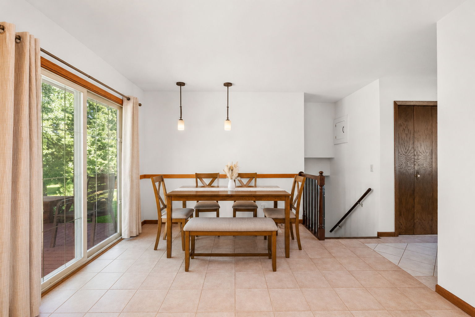 Building Photo - 3622 Rolling Hill Dr