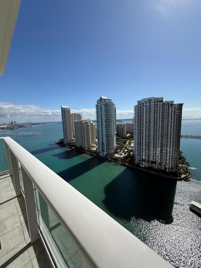 Building Photo - 300 S Biscayne Blvd