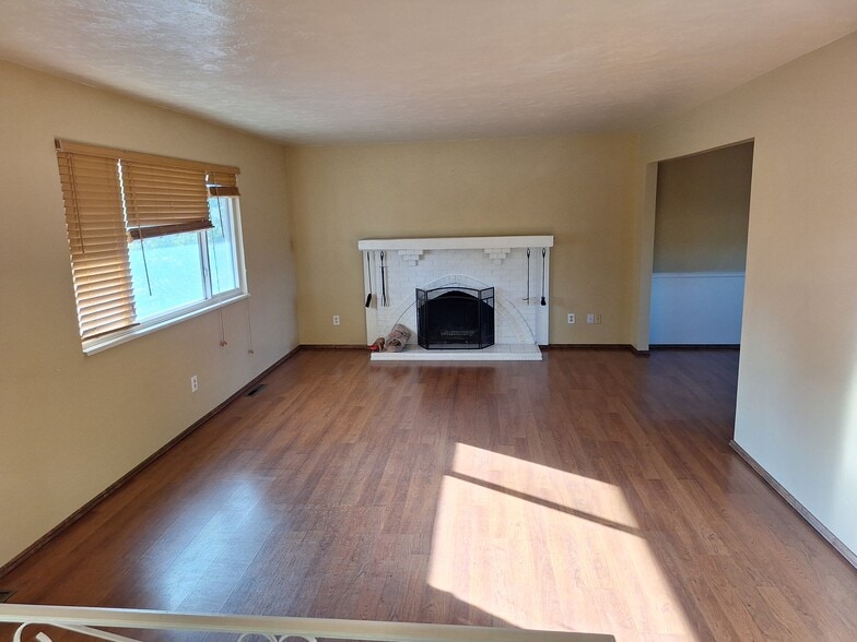 Building Photo - 2645 Oro Blanco Drive