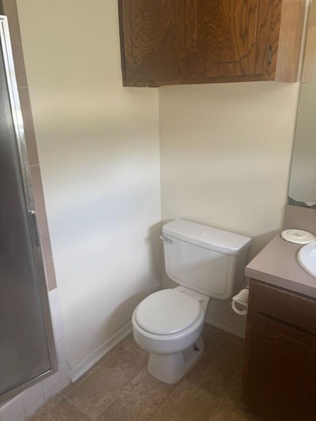 Building Photo - Now Available for Rent – Beautifully Updated Home In Lee West Estates!