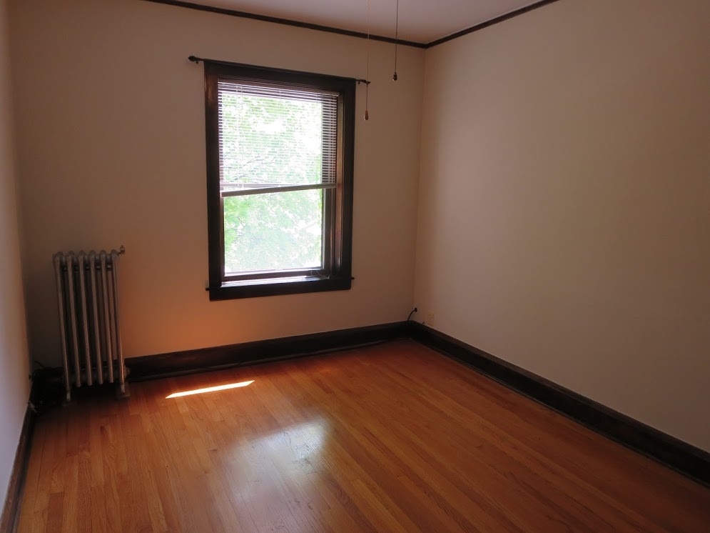 Building Photo - 3542 N Meade Ave