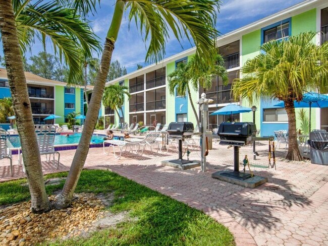 Building Photo - 7785 Estero Blvd