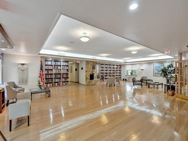 Building Photo - 2767 Carambola Cir S